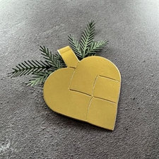 Simple and Basic Die - Christmas Heart