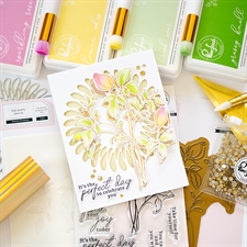PinkFresh Studios Stamp - Delicate Rosebuds