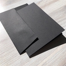Graphic45 Card & Envelopes - Black (US-A2 - 6 sæt)