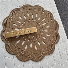 Simple and Basic Die - Doily on a Tag