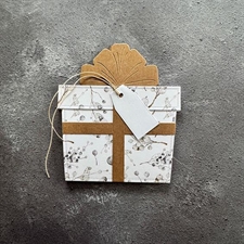 Simple and Basic Die - XL Present