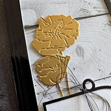 Simple and Basic Die - Poppies